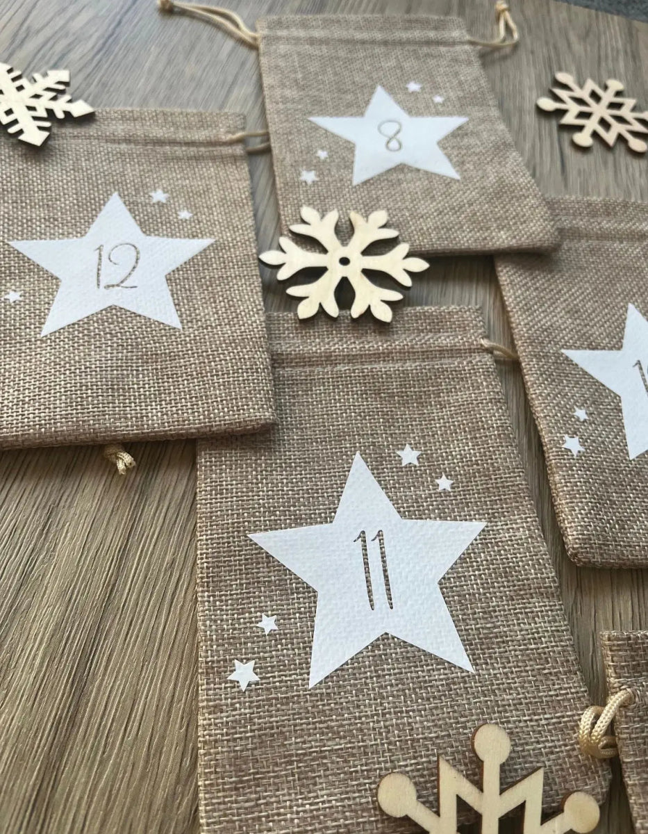 Nachhaltiger Adventskalender / 24 handgemachte Jutesäckchen - NiJeKra